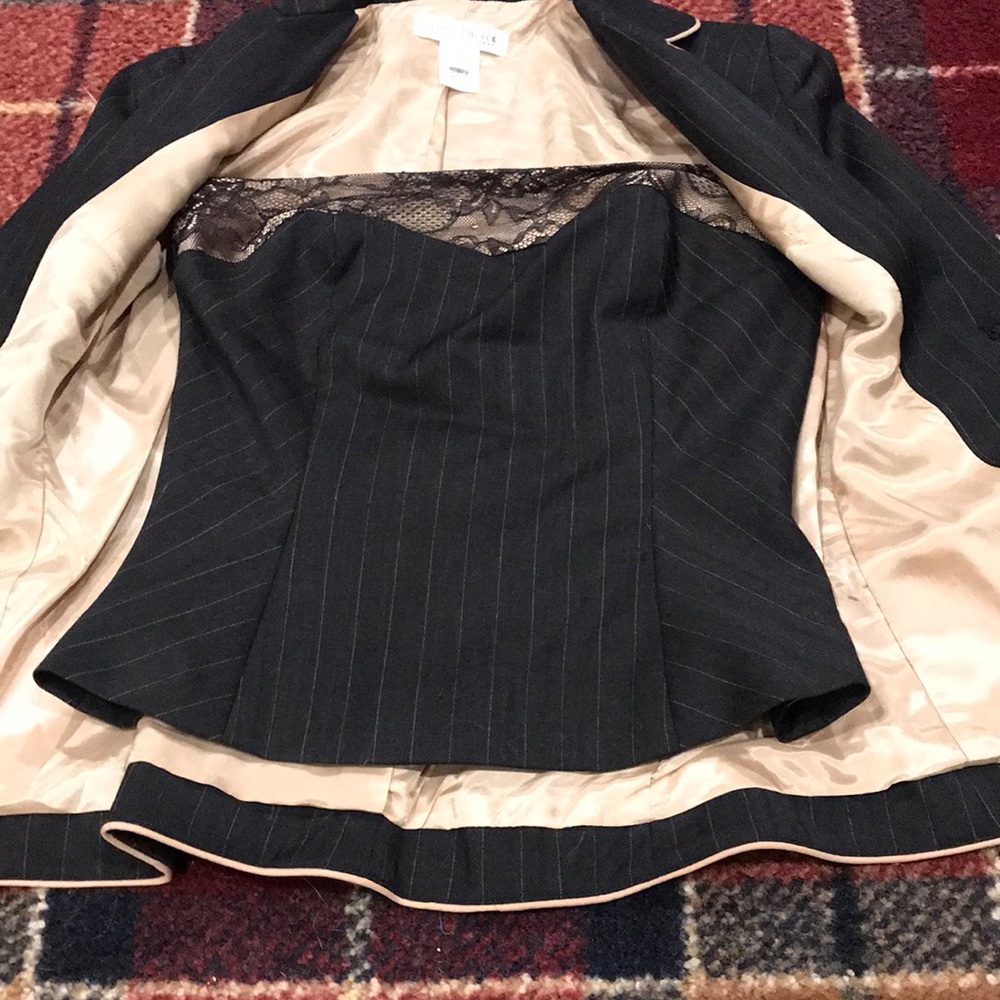 Gorgeous size 0 camisole with matching jacket by White House Black market.